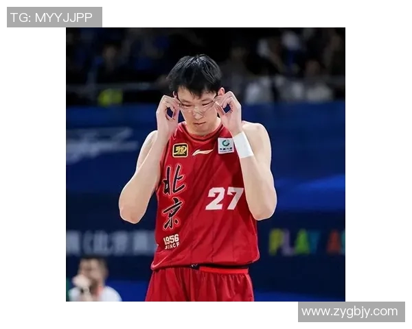 周琦在国际赛场的崛起与挑战：从青涩球员到中国篮球的希望之星