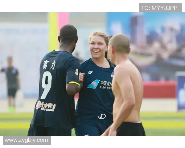 富力队内对抗赛精彩纷呈球员们展现出色技艺与团队默契