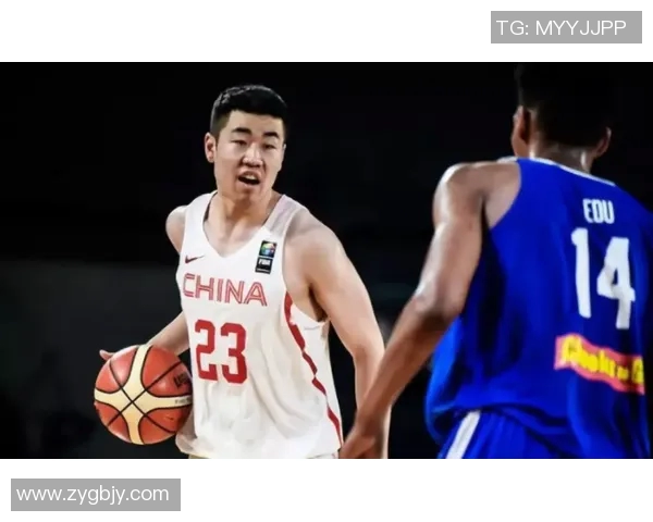 王泉泽：从篮球新星到职业生涯的璀璨之路探秘