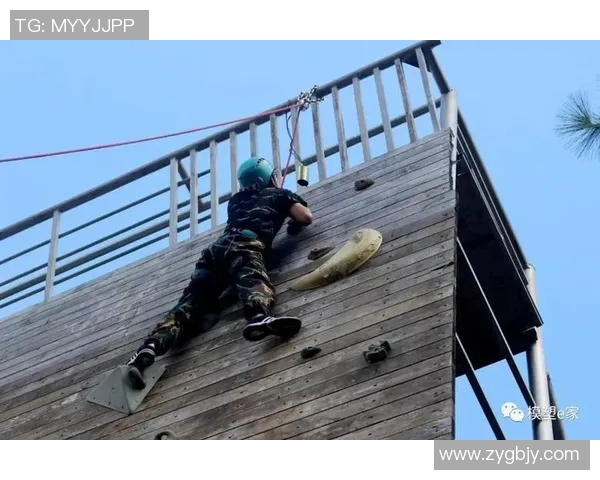 重庆羽毛球队逆袭之路联合会杯特别报道展现拼搏精神与团队力量 重庆羽毛球队逆袭之路联合会杯特别报道展现拼搏精神与团队力量