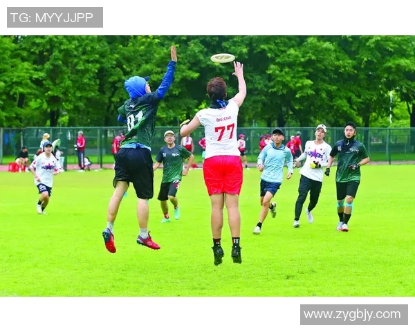 重庆飞盘队技术革新引发热议助力飞盘运动新发展 重庆飞盘队技术革新引发热议助力飞盘运动新发展