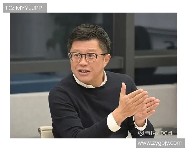 黄伟专访:从青涩少年到篮球巨星的成长之路回顾 黄伟专访:从青涩少年到篮球巨星的成长之路回顾