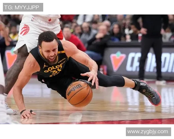 勇士与猛龙今日比赛比分更新及精彩瞬间回顾